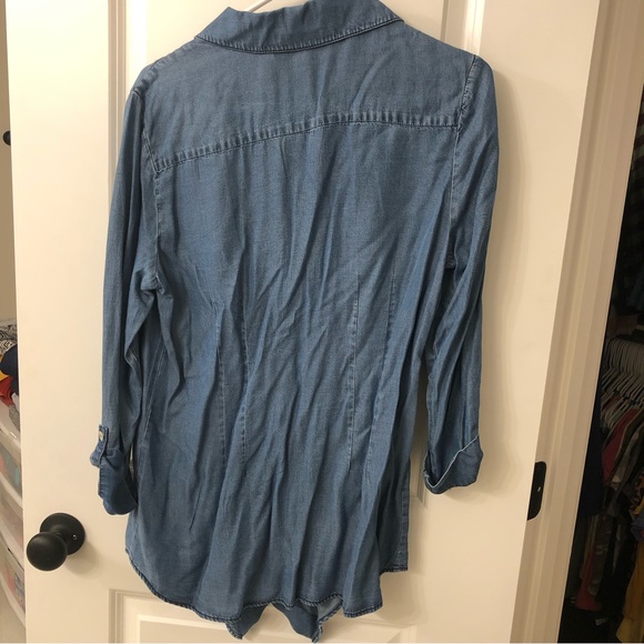 T&W Designs size medium denim Shirt with buttons - Picture 4 of 4